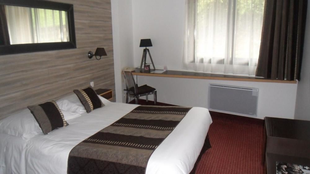 Hotel Burnichon ตาราร์ ภายนอก รูปภาพ