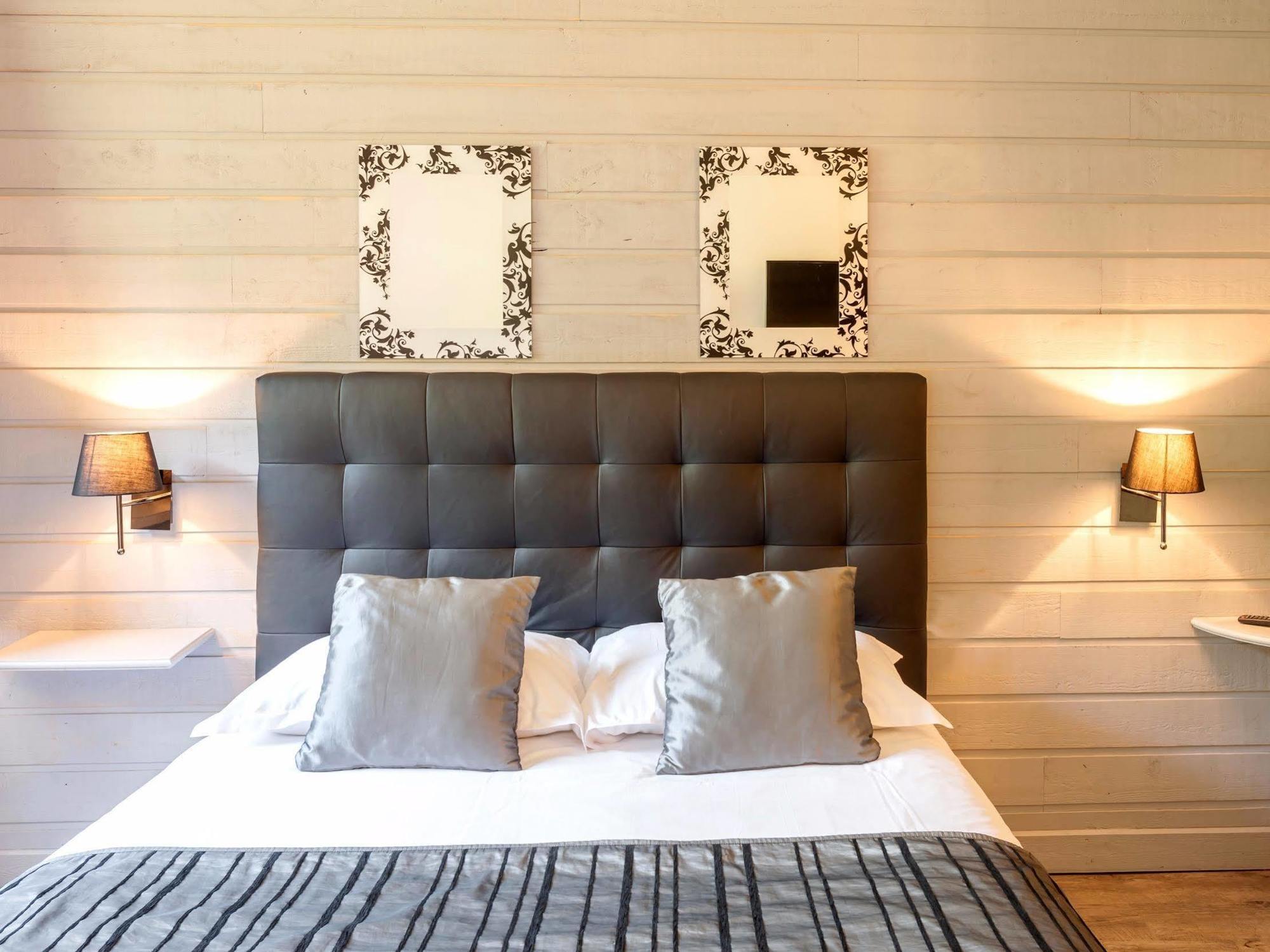 Hotel Burnichon ตาราร์ ภายนอก รูปภาพ